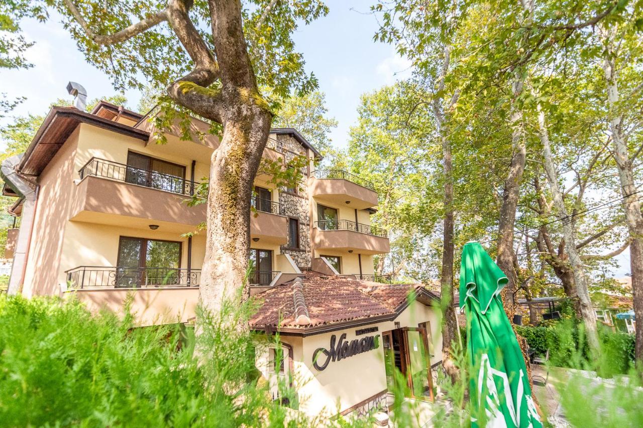 Eco Hotel Momata Kolarovo Ngoại thất bức ảnh